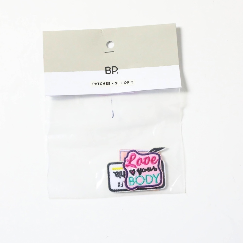 FREE WITH PURCHASE over 20$ BP set of embroidered patches love body positive